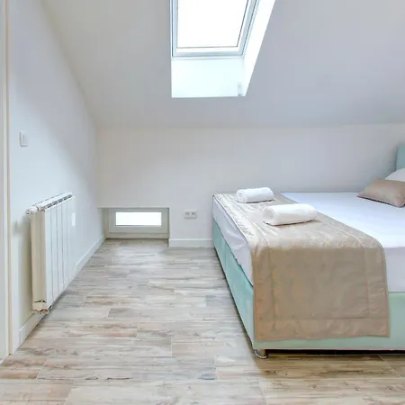 Lofty Daire Saraybosna